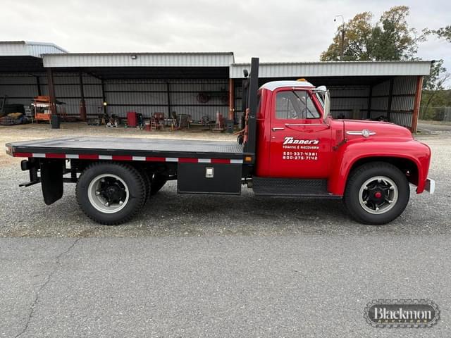 Image of Ford F-750 equipment image 3