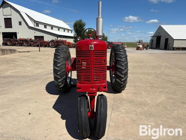 Image of Farmall Super M-TA equipment image 1