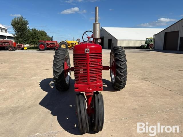 Image of Farmall Super M equipment image 1