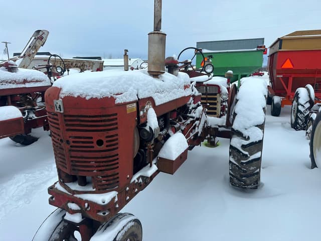 Image of Farmall Super M-TA equipment image 3