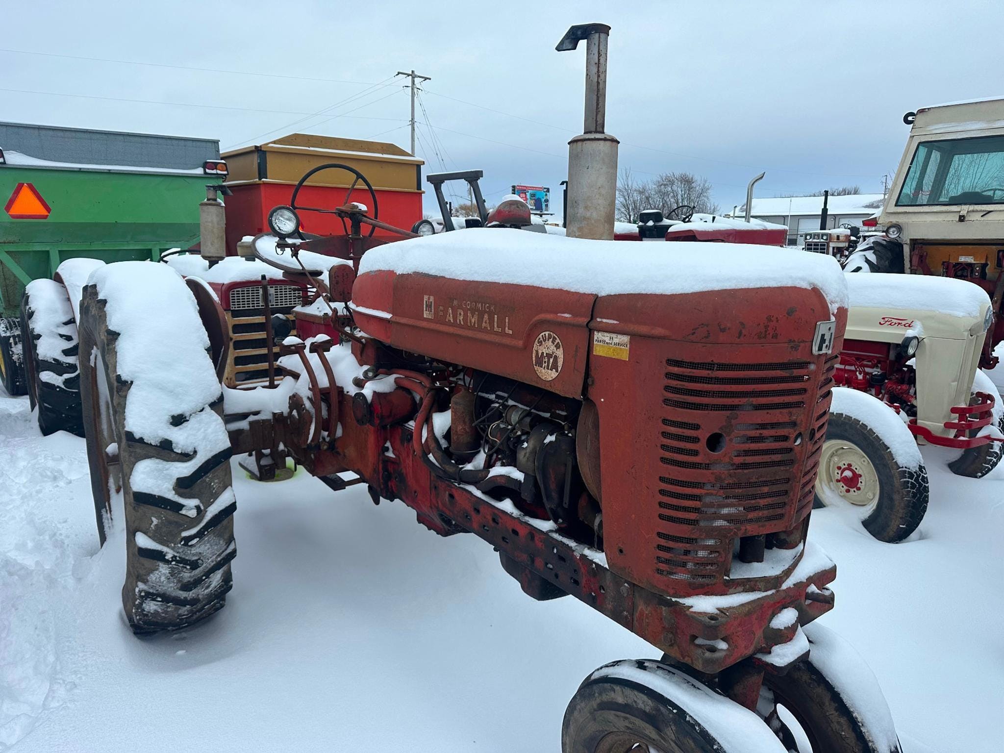 1954 Farmall Super M-TA Equipment Image0