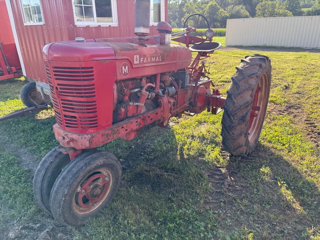 Image of Farmall M Image 1