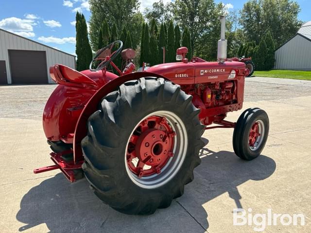Image of McCormick-Deering Super WD-6 equipment image 4
