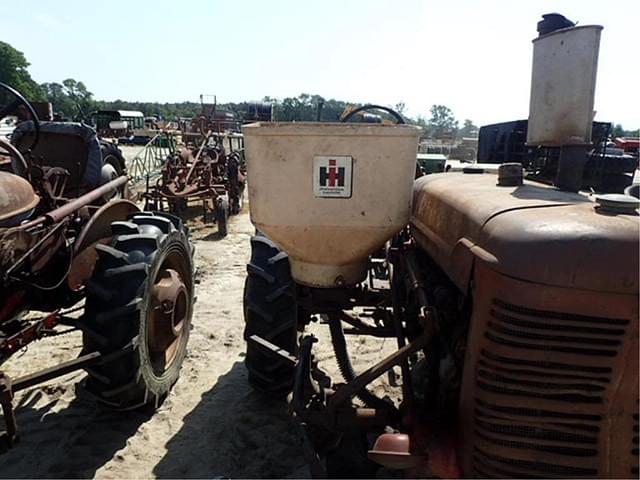 Image of Farmall Super A equipment image 2