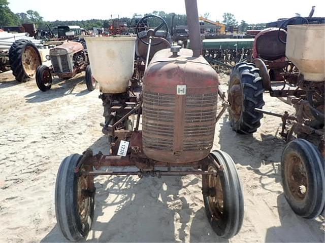 Image of Farmall Super A equipment image 1