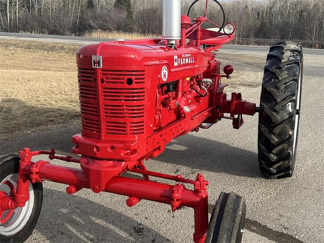 Image of Farmall Super H equipment image 1