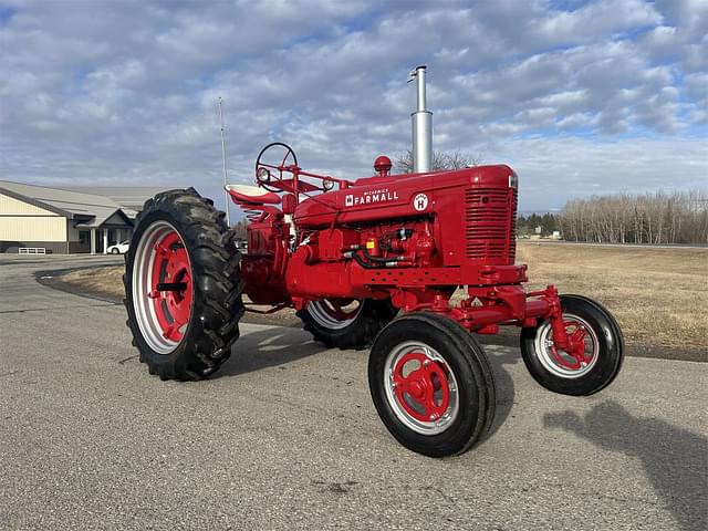 Image of Farmall Super H equipment image 3