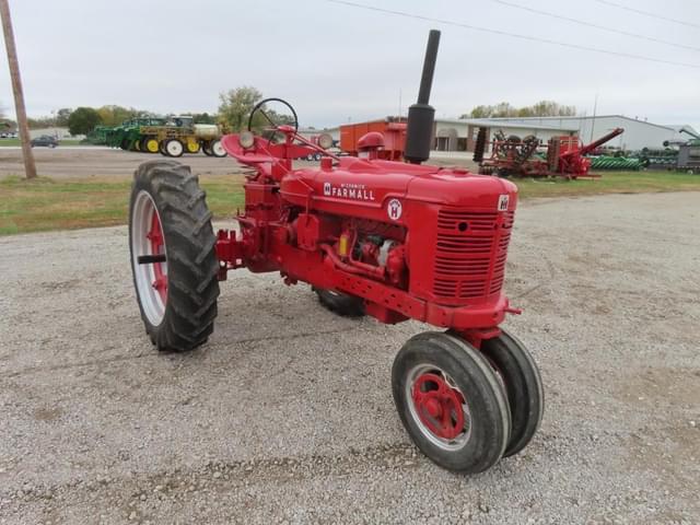 Image of Farmall Super H equipment image 3