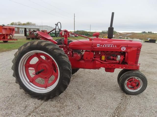 Image of Farmall Super H equipment image 4