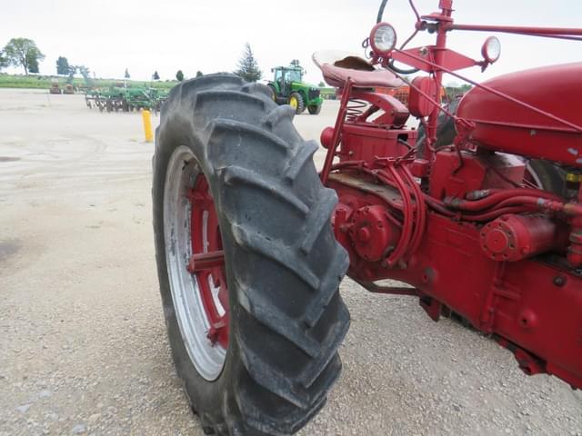 Image of Farmall Super M-TA equipment image 3
