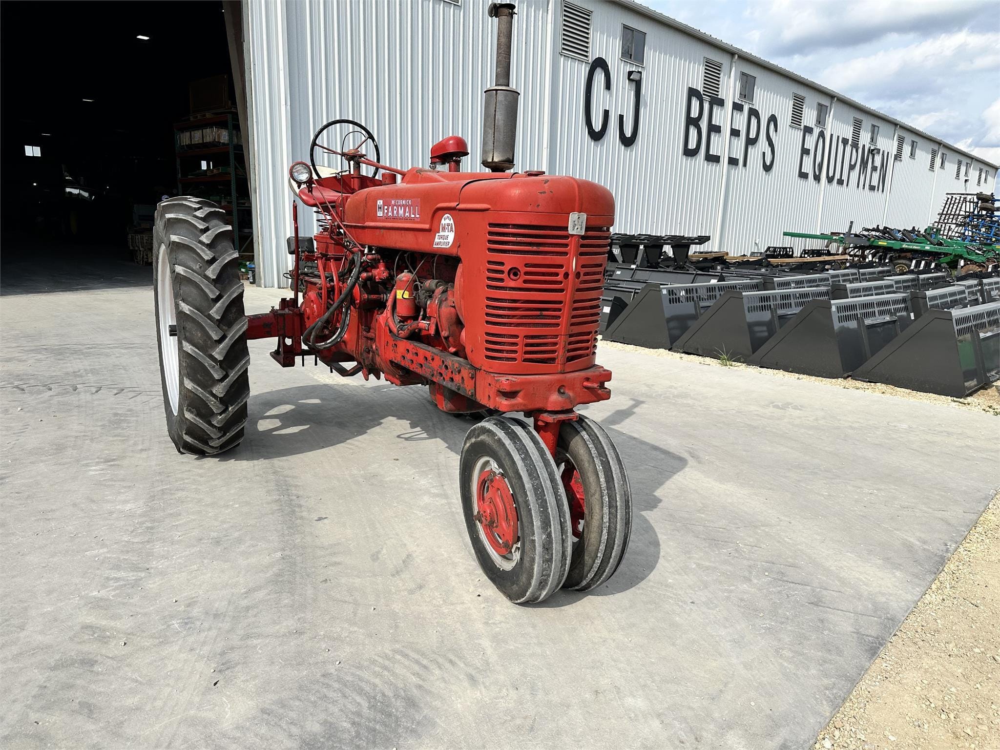 Main image Farmall Super M-TA