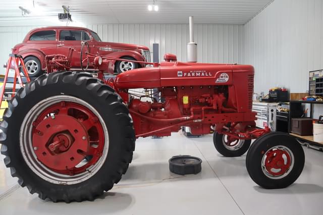 Image of Farmall Super M-TA equipment image 3