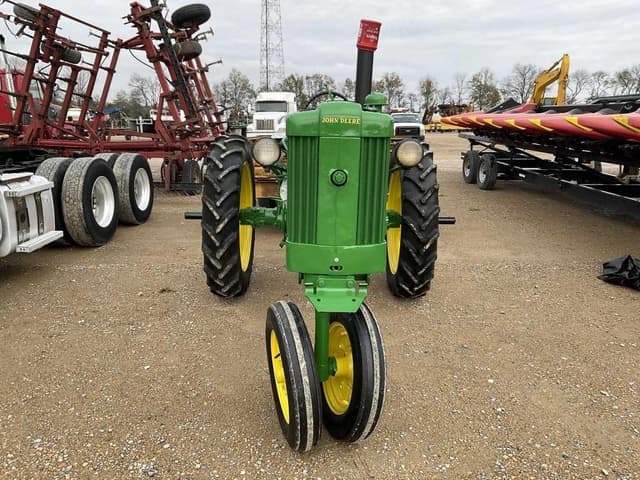 Image of John Deere 40 equipment image 1