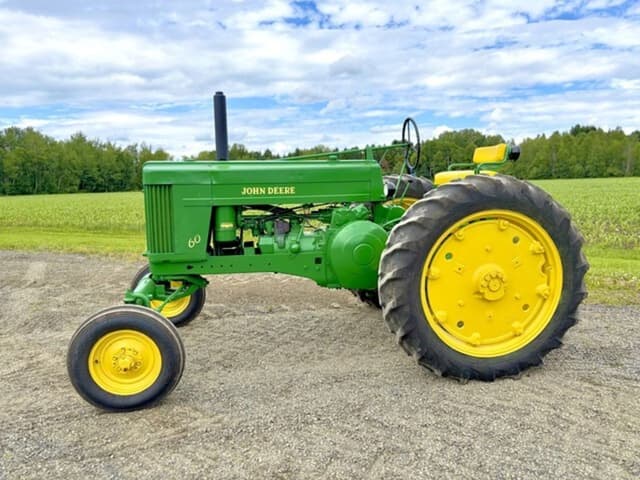 Image of John Deere 60 equipment image 2