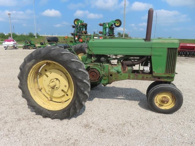 Image of John Deere 60 equipment image 4