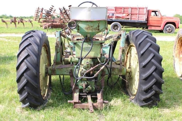 Image of John Deere 60 equipment image 4