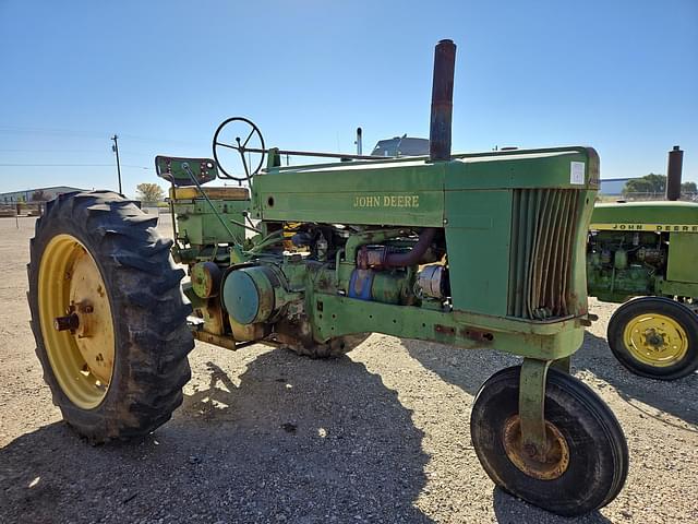 Image of John Deere 70 equipment image 2