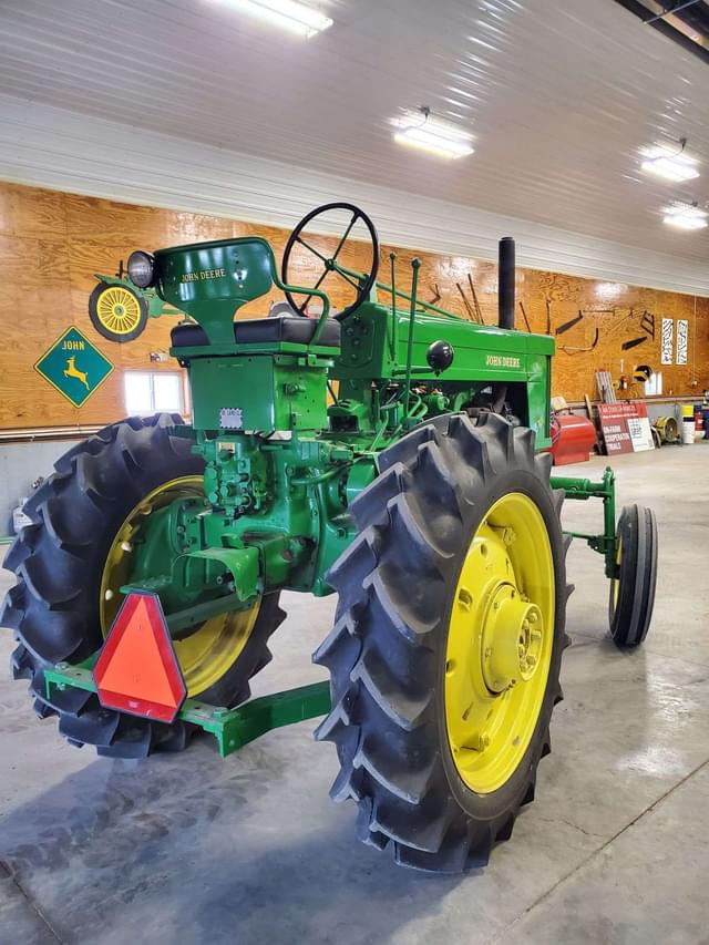 Image of John Deere 70 equipment image 2