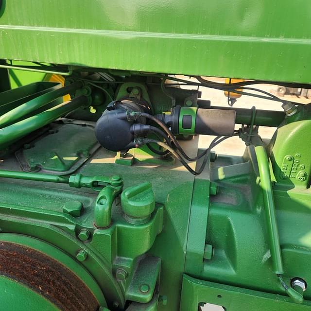 Image of John Deere 70 equipment image 4