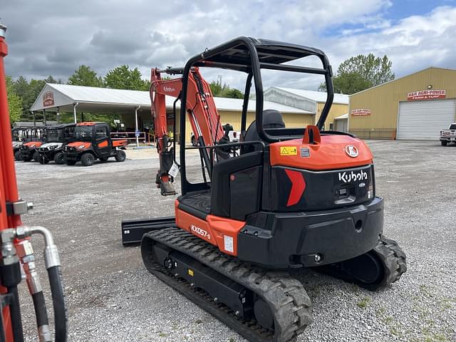 Image of Kubota KX057-5 equipment image 4