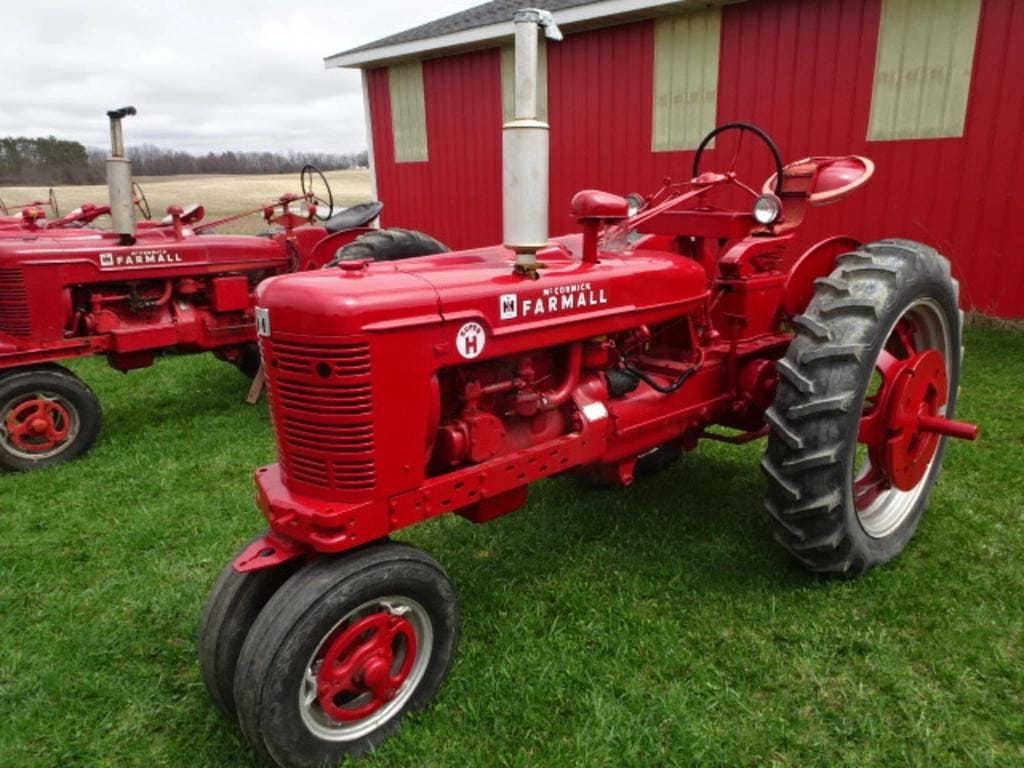 1954 Farmall Super H Equipment Image0