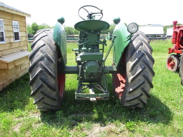Image of Oliver Super 77 equipment image 3
