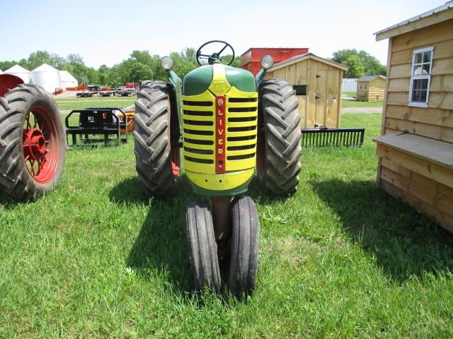 Image of Oliver Super 77 equipment image 1