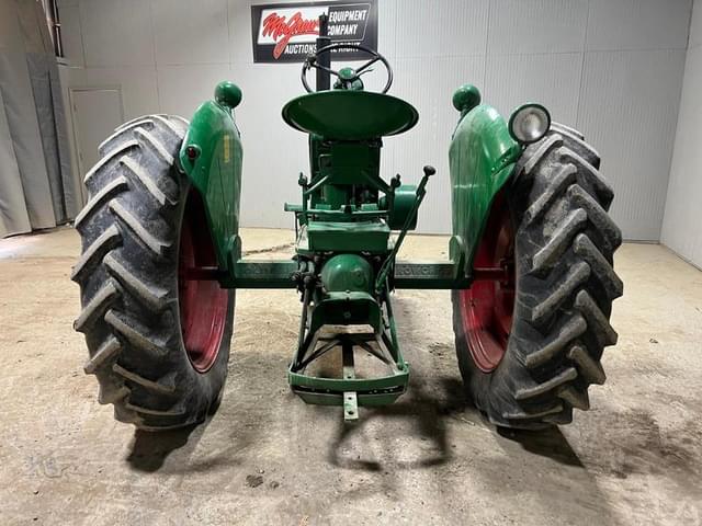 Image of Oliver 88 equipment image 3