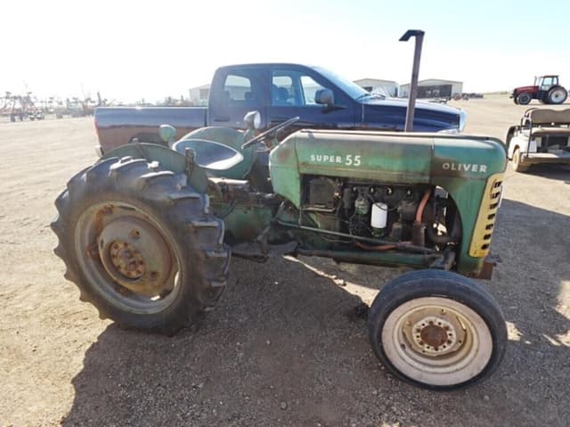 Image of Oliver Super 55 equipment image 2
