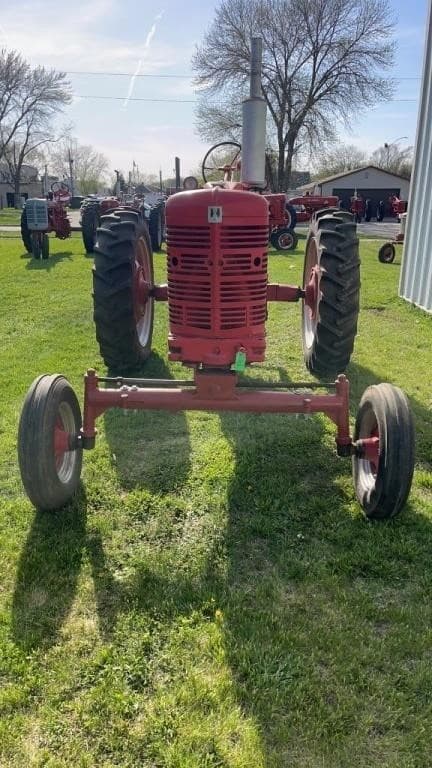 Image of Farmall Super M-TA equipment image 2