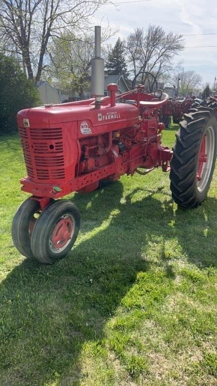 Image of Farmall Super M-TA equipment image 1