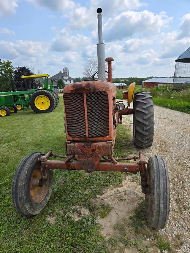 Image of Allis Chalmers WD45 equipment image 3