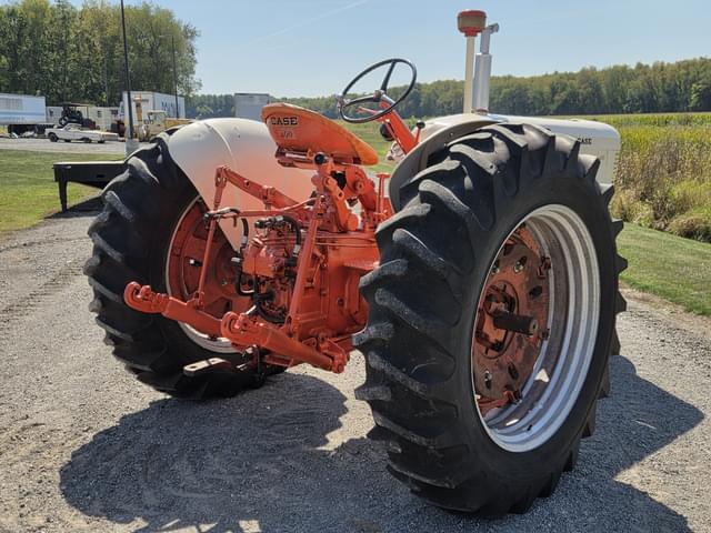 Image of J.I. Case 411 equipment image 4