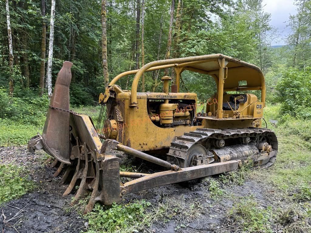 Image of Caterpillar D8 Primary image