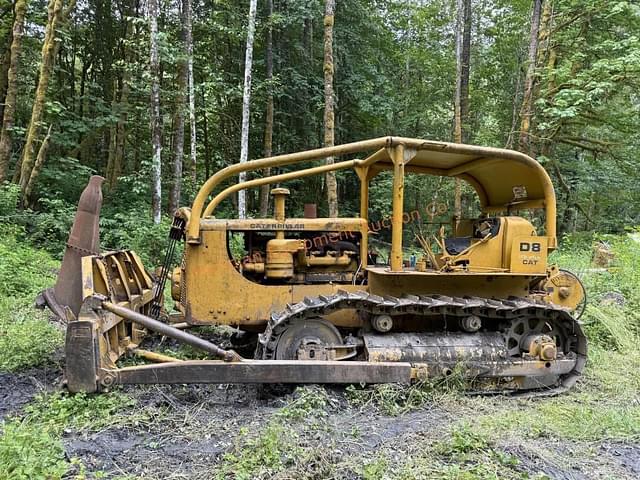Image of Caterpillar D8 equipment image 1