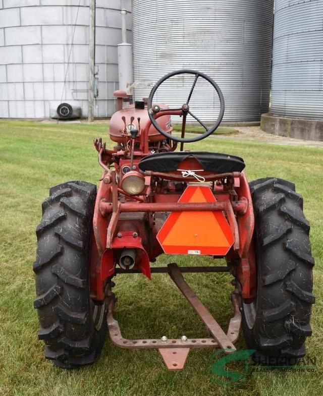 Image of Farmall 100 equipment image 3