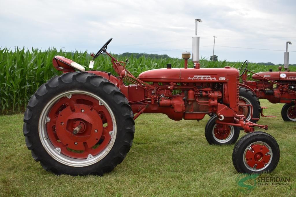 Image of Farmall 200 Primary image