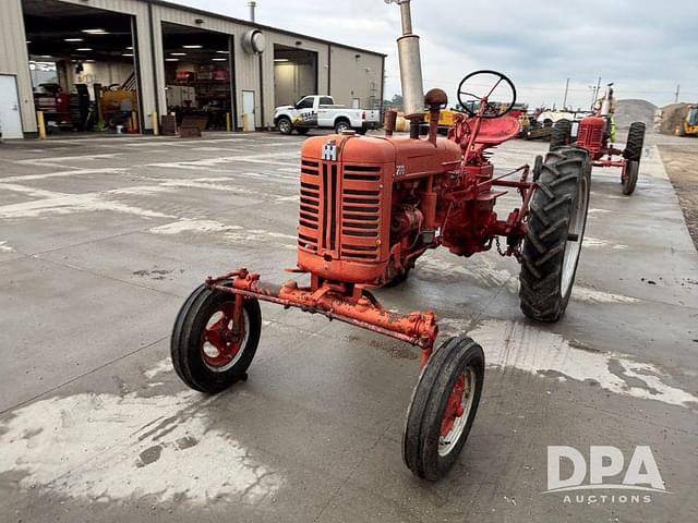 Image of Farmall 200 equipment image 2