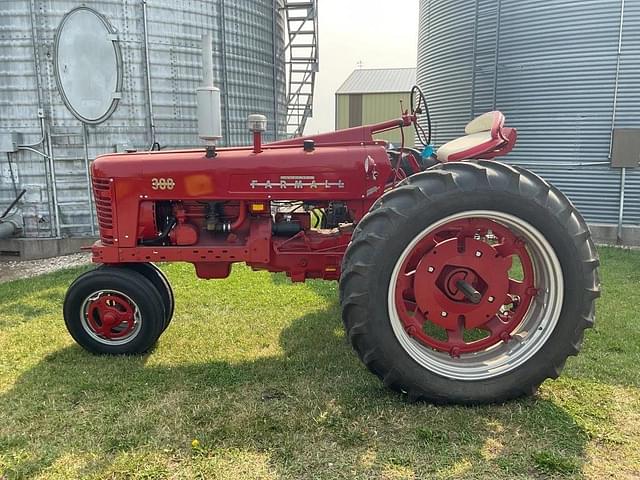 Image of Farmall 300 equipment image 1