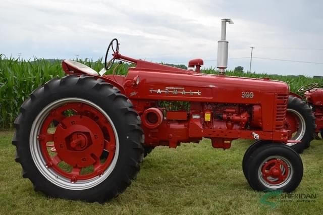 Image of Farmall 300 equipment image 1