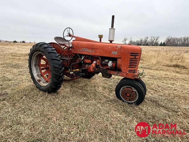 Image of Farmall 300 equipment image 1