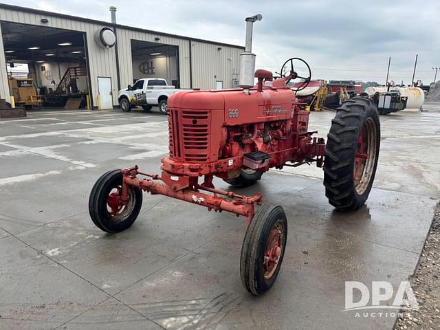 Image of Farmall 300 equipment image 1