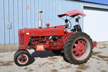 Main image Farmall 400