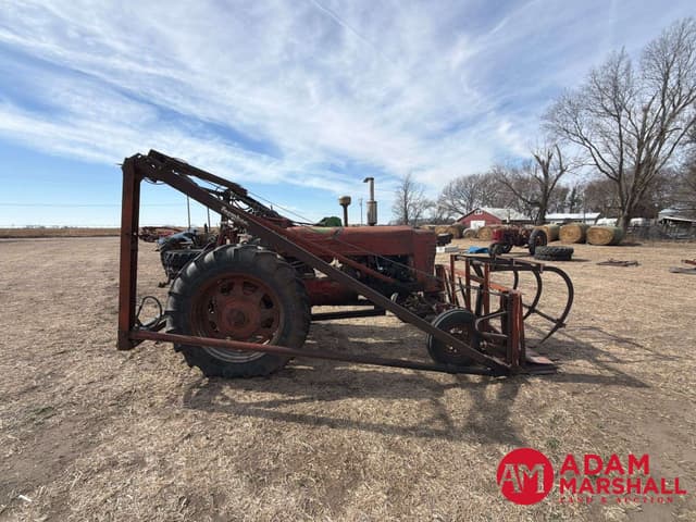 Image of Farmall 400 equipment image 3