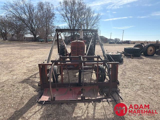 Image of Farmall 400 equipment image 2