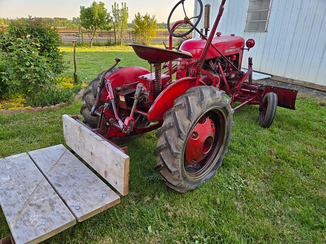 Image of Farmall Cub equipment image 1