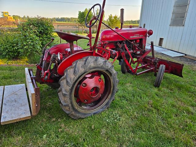 Image of Farmall Cub equipment image 2