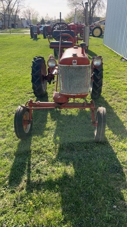 Image of Farmall Cub equipment image 1