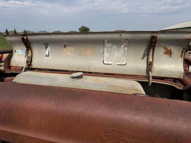 Image of Ford 740 equipment image 4