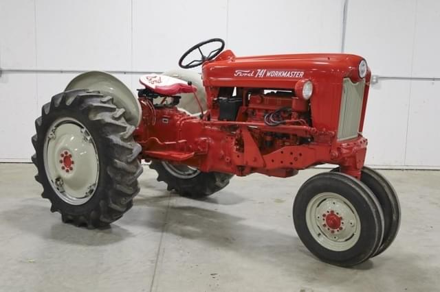 Image of Ford 741 equipment image 1